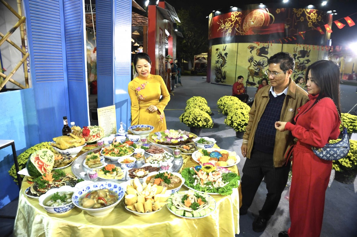 Khám phá cỗ Tết miền Trung - miền Nam: Những sắc thái văn hóa và khát vọng