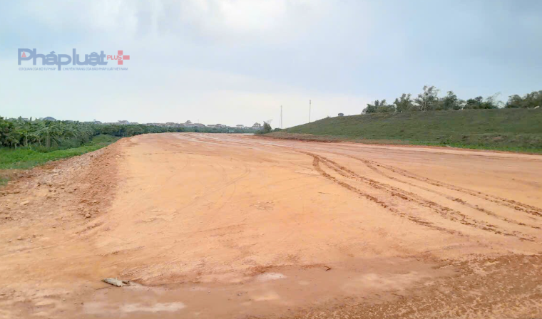 Cận cảnh con đường di sản bên bờ sông Hồng ở Hưng Yên đang dần hình thành