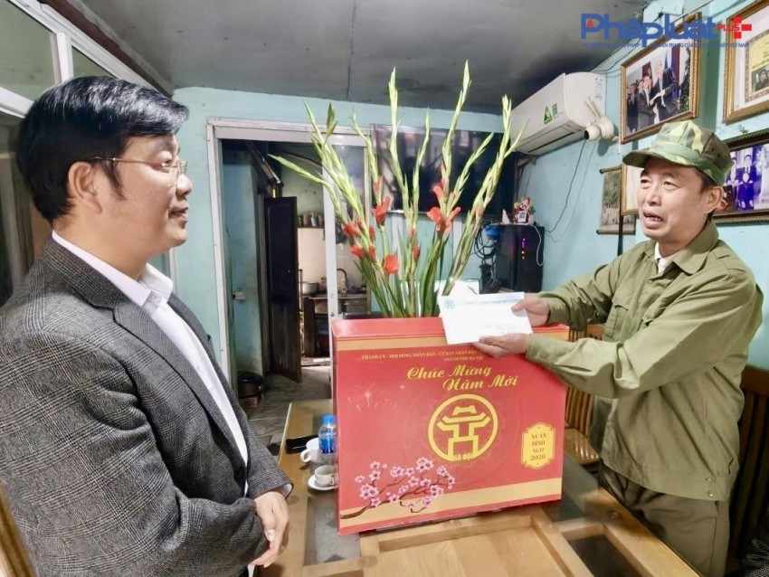 Đảng bộ, chính quyền xã Đại Thanh thăm hỏi, tặng quà các đối tượng chính sách dịp Tết Nguyên đán