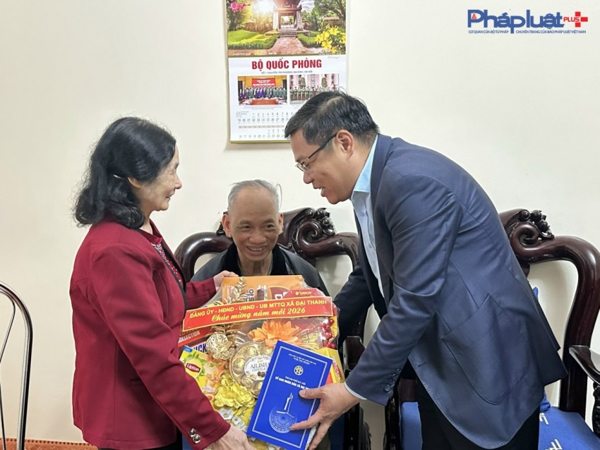 Đảng bộ, chính quyền xã Đại Thanh thăm hỏi, tặng quà các đối tượng chính sách dịp Tết Nguyên đán