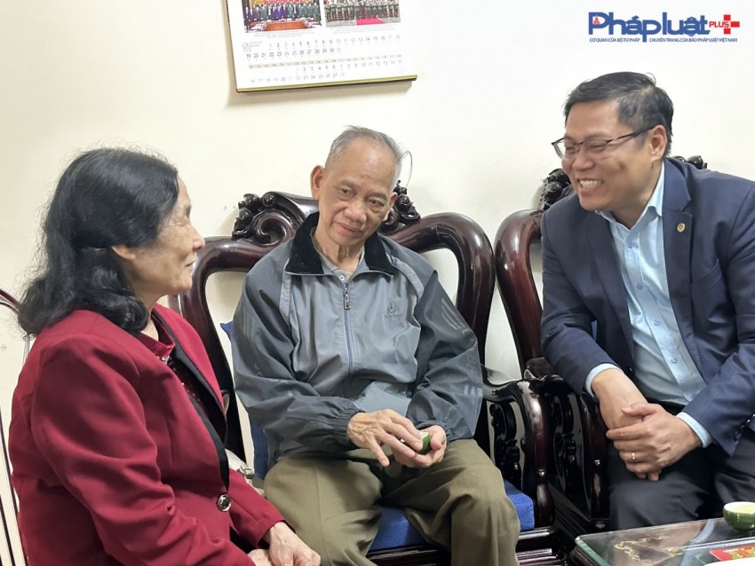 Đảng bộ, chính quyền xã Đại Thanh thăm hỏi, tặng quà các đối tượng chính sách dịp Tết Nguyên đán