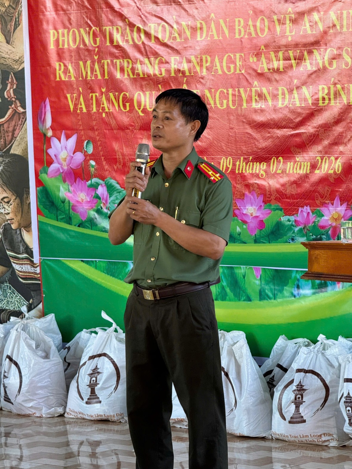 Công an tỉnh Đồng Nai: Đẩy mạnh an sinh xã hội, dân vận gắn với phát động phong trào toàn dân bảo vệ ANTQ tại xã Bom Bo