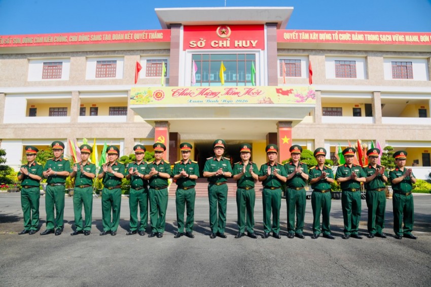 Thượng tướng Nguyễn Trường Thắng thăm, chúc Tết Bộ CHQS tỉnh Tây Ninh và lực lượng vũ trang nhân dịp Xuân Bính Ngọ 2026