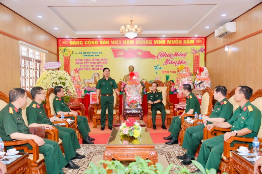 Thượng tướng Nguyễn Trường Thắng thăm, chúc Tết lực lượng vũ trang tỉnh Đồng Nai