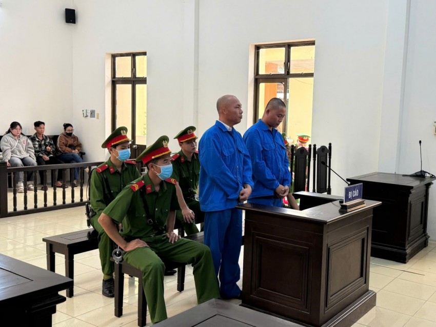 Đồng Tháp: Xét xử vụ 2 xe ô tô rượt đuổi nhau trên tỉnh lộ, cả hai tài xế lãnh án tù giam