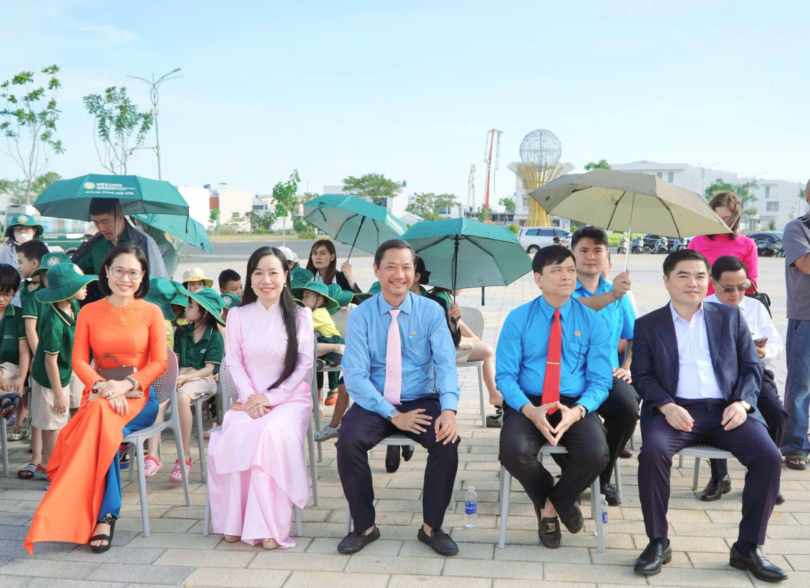 CIC Group khai mạc Đường hoa Xuân Bính Ngọ 2026 tại Quảng trường Tú Xương - Khu đô thị Tây Bắc (An Giang)