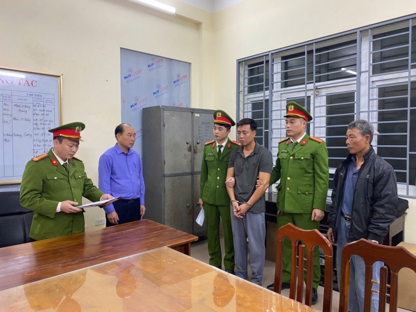 Đang trốn truy nã, kèm 3 tiền án nhưng vẫn giả danh Công an lừa đảo, chiếm đoạt 65 tỷ đồng