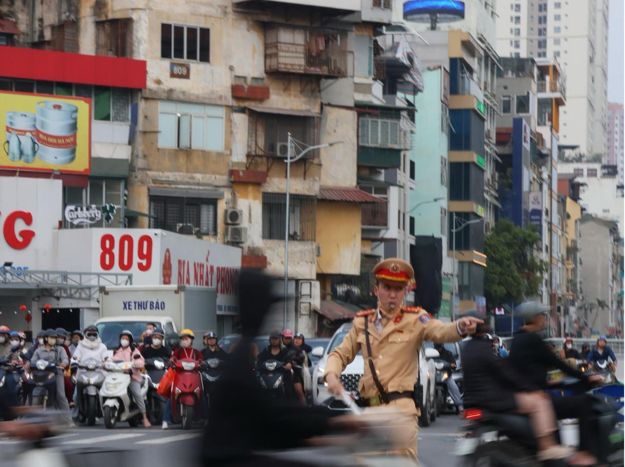 Hầm chui Kim Đồng &ndash; Giải Ph&oacute;ng th&ocirc;ng xe trước dịp Tết Nguy&ecirc;n đ&aacute;n, g&oacute;p phần giảm tải &aacute;p lực giao th&ocirc;ng tr&ecirc;n tuyến.&nbsp;