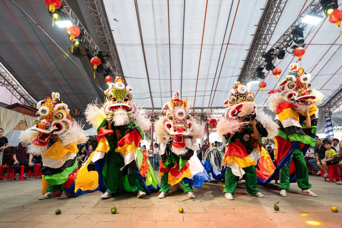 Ngày xuân chiêm bái Chùa Ông