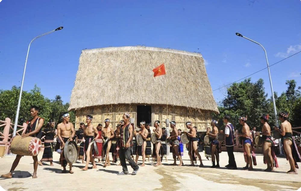 Tết của người Ba Na: Giao thoa truyền thống và nhịp xuân hiện đại