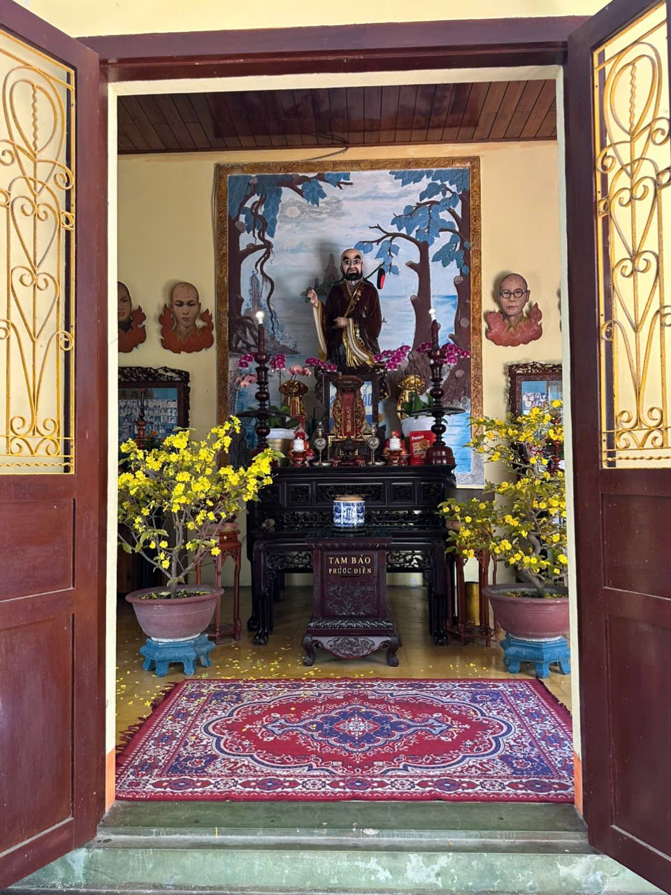 Cửa thiền lưu giữ hồn biển và lòng người nơi Cam Ranh