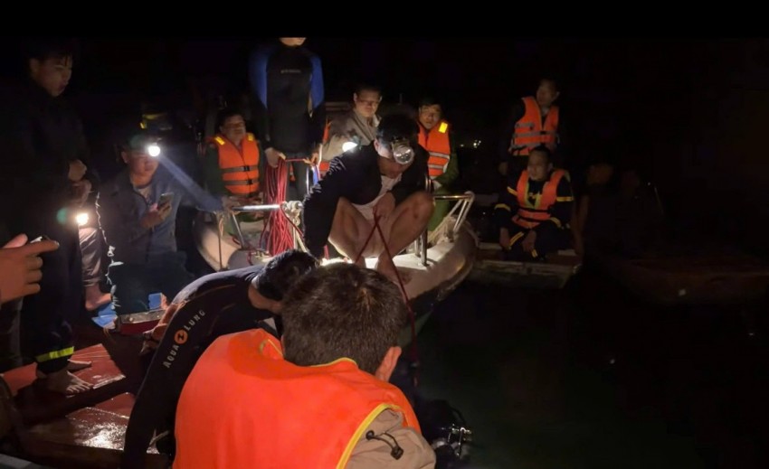 UBND tỉnh Lào Cai chỉ đạo khẩn trương điều tra, làm rõ nguyên nhân vụ lật tàu khiến nhiều người mất tích