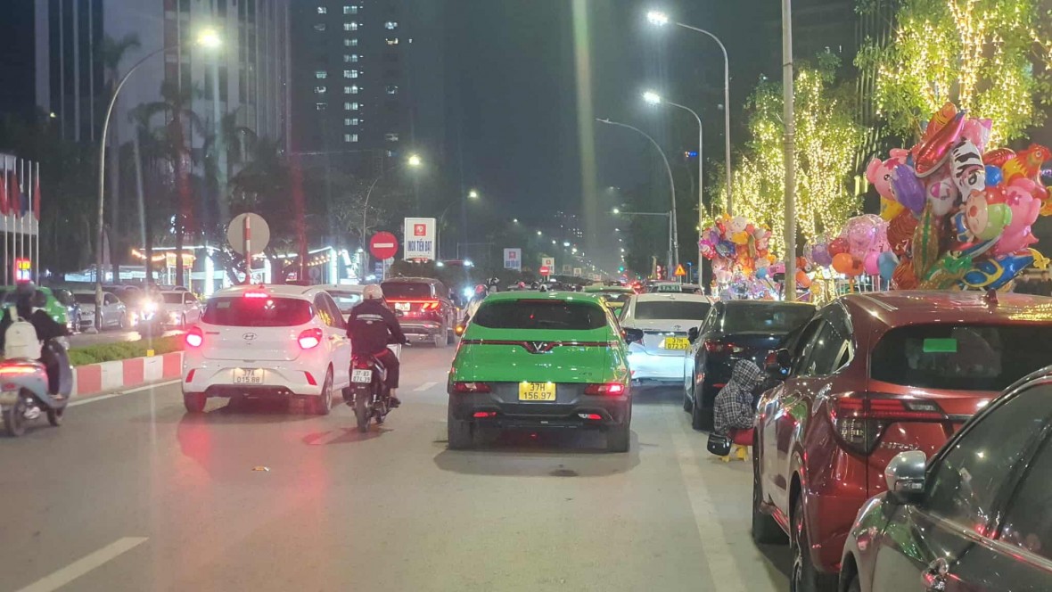 Số lượng ô tô đăng ký mới tại Nghệ An đạt cao.