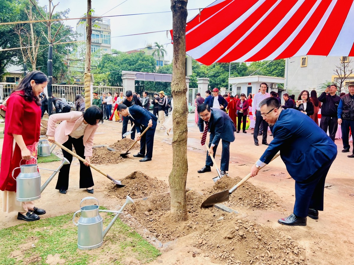 Phường Khương Đình sôi nổi tổ chức Lễ phát động Tết trồng cây Xuân Bính Ngọ 2026