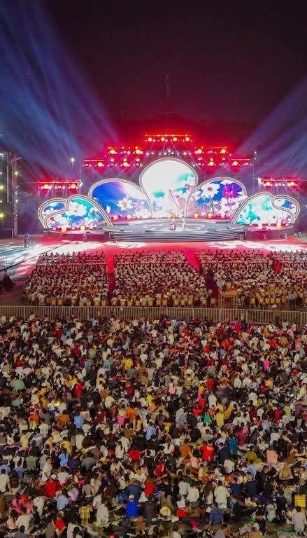 Toàn cảnh buổi lễ. Toàn cảnh buổi lễ.