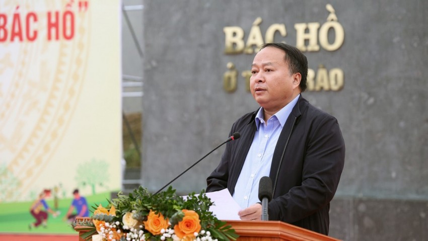 Rộn ràng Tết trồng cây đời đời ơn Bác tại Tuyên Quang