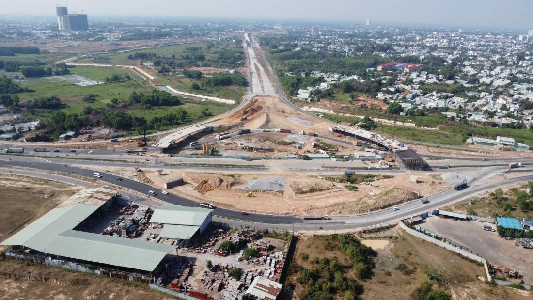 Đoạn giao Vành đai 3, đường Mỹ Phước - Tân Vạn được mở rộng lên 12 làn xe Đoạn giao Vành đai 3, đường Mỹ Phước - Tân Vạn được mở rộng lên 12 làn xe