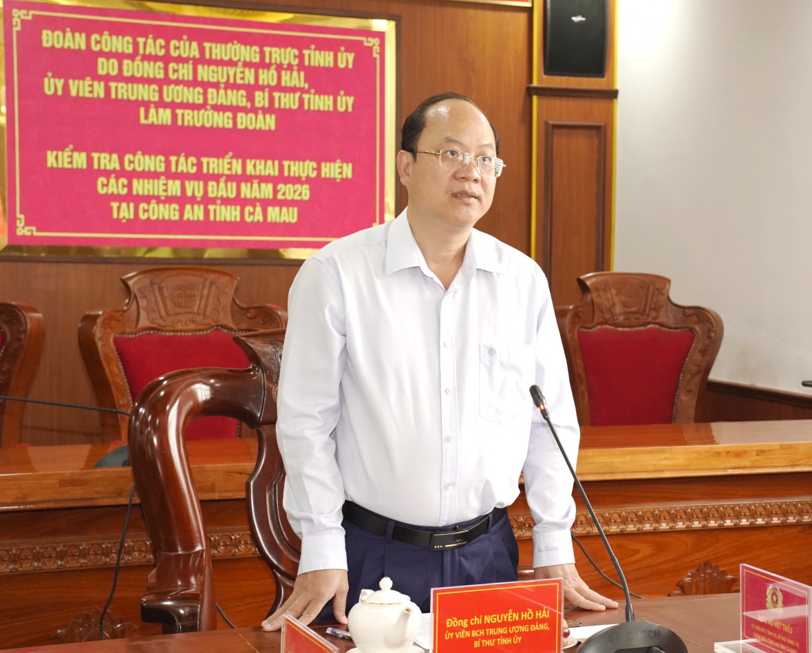 Bí thư Tỉnh ủy Cà Mau thăm, động viên lực lượng thi công công trình trọng điểm và làm việc với Công an tỉnh đầu Xuân Bí thư Tỉnh ủy Cà Mau thăm, động viên lực lượng thi công công trình trọng điểm và làm việc với Công an tỉnh đầu Xuân