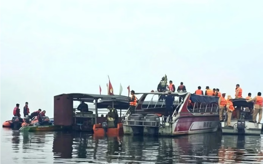 Từ vụ lật tàu ở hồ Thác Bà: Không thể xem nhẹ luật giao thông đường thủy Từ vụ lật tàu ở hồ Thác Bà: Không thể xem nhẹ luật giao thông đường thủy