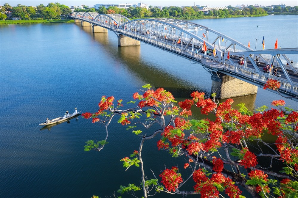 TP. Huế được vinh danh là điểm đến trăng mật lãng mạn hàng đầu thế giới. (Ảnh: Cổng TTĐT TP Huế)