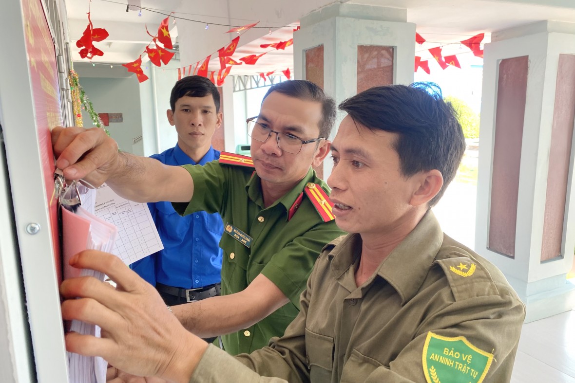 Cà Mau: Công khai danh sách cử tri, bảo đảm dân chủ, đập tan mọi luận điệu xuyên tạc