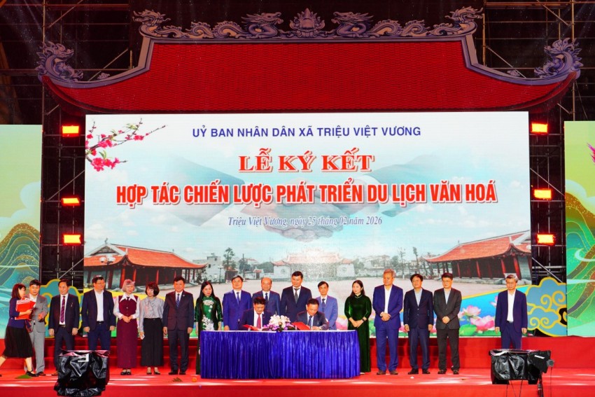 Khai mạc Lễ hội Đền thờ Triệu Việt Vương