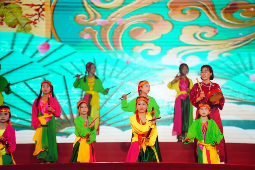 Khai mạc Lễ hội Đền thờ Triệu Việt Vương