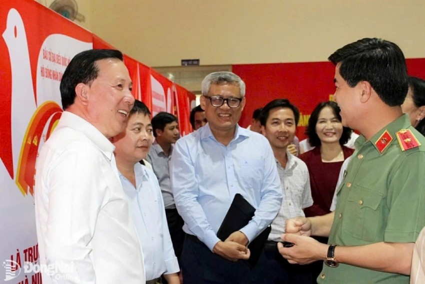 Việc tổ chức 24 hội nghị tiếp xúc cử tri lần này nhằm bảo đảm quyền và trách nhiệm của công dân trong tham gia xây dựng bộ máy nhà nước; đồng thời phát huy dân chủ, tạo sự công khai, minh bạch trong hoạt động vận động bầu cử. Việc tổ chức 24 hội nghị tiếp xúc cử tri lần này nhằm bảo đảm quyền và trách nhiệm của công dân trong tham gia xây dựng bộ máy nhà nước; đồng thời phát huy dân chủ, tạo sự công khai, minh bạch trong hoạt động vận động bầu cử.