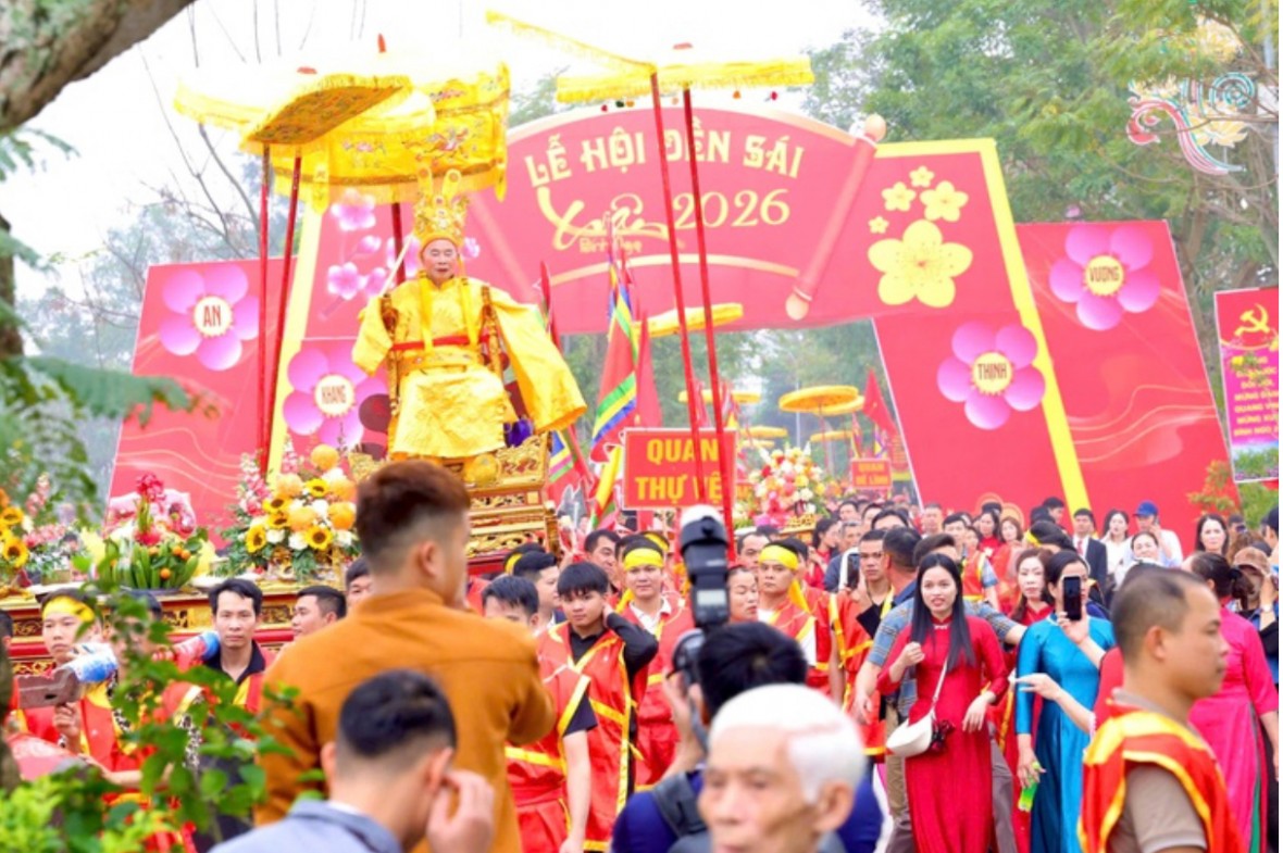 Uy nghiêm nghi lễ rước Vua giả cầu quốc thái dân an