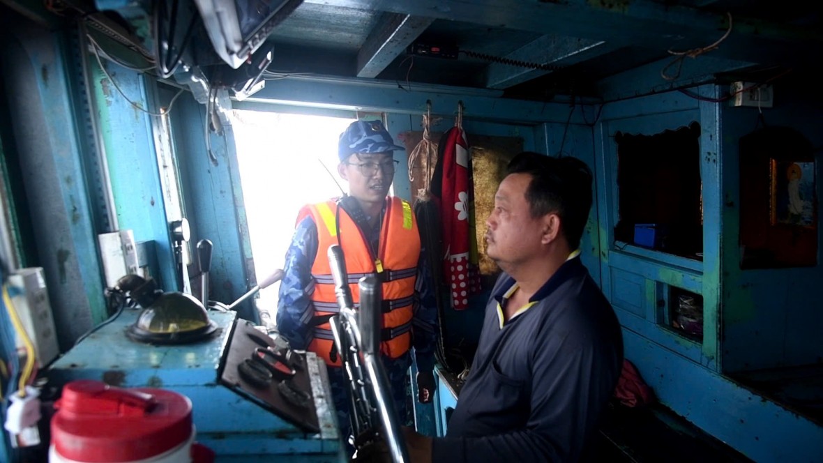 BTL Vùng Cảnh sát biển 4 ngăn chặn, xử lý nghiêm tàu cá vi phạm BTL Vùng Cảnh sát biển 4 ngăn chặn, xử lý nghiêm tàu cá vi phạm