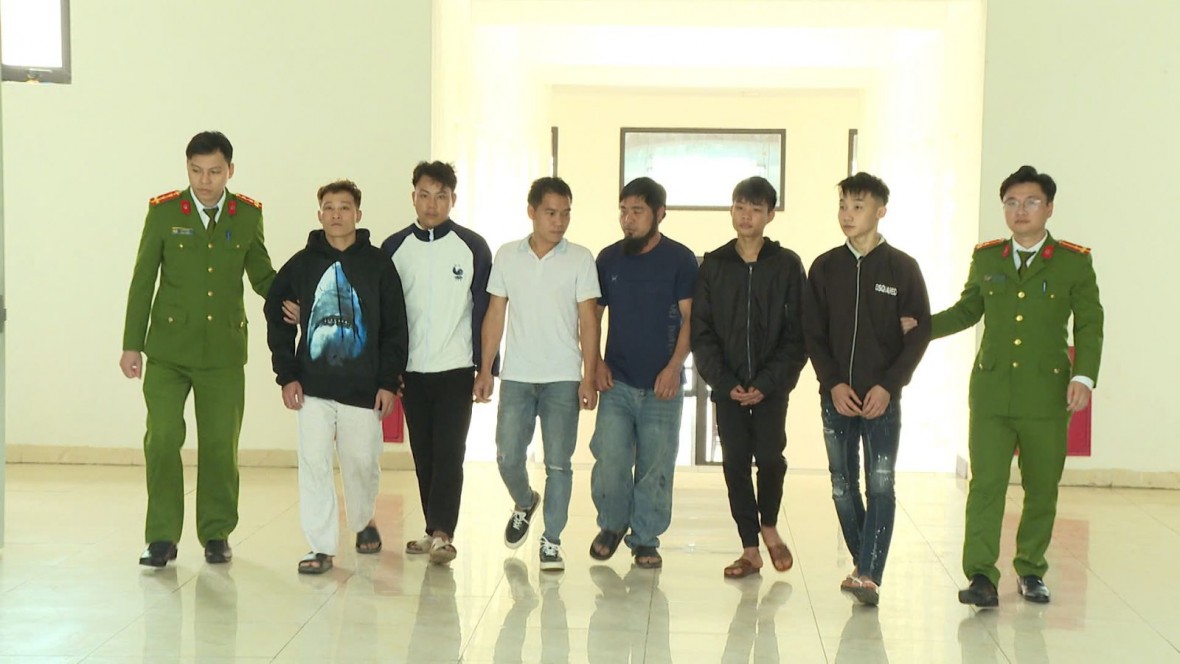 Nhóm đối tượng bị triệu tập làm việc - Ảnh Công an Thanh Hóa. Nhóm đối tượng bị triệu tập làm việc - Ảnh Công an Thanh Hóa.