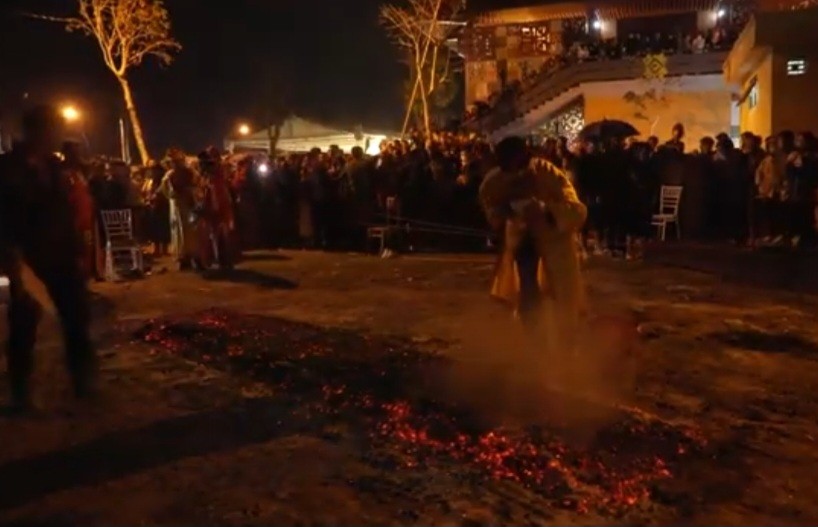 Lễ Đại Phan Vân Đồn: Leo dao chân trần, nhảy than cầu khởi vận