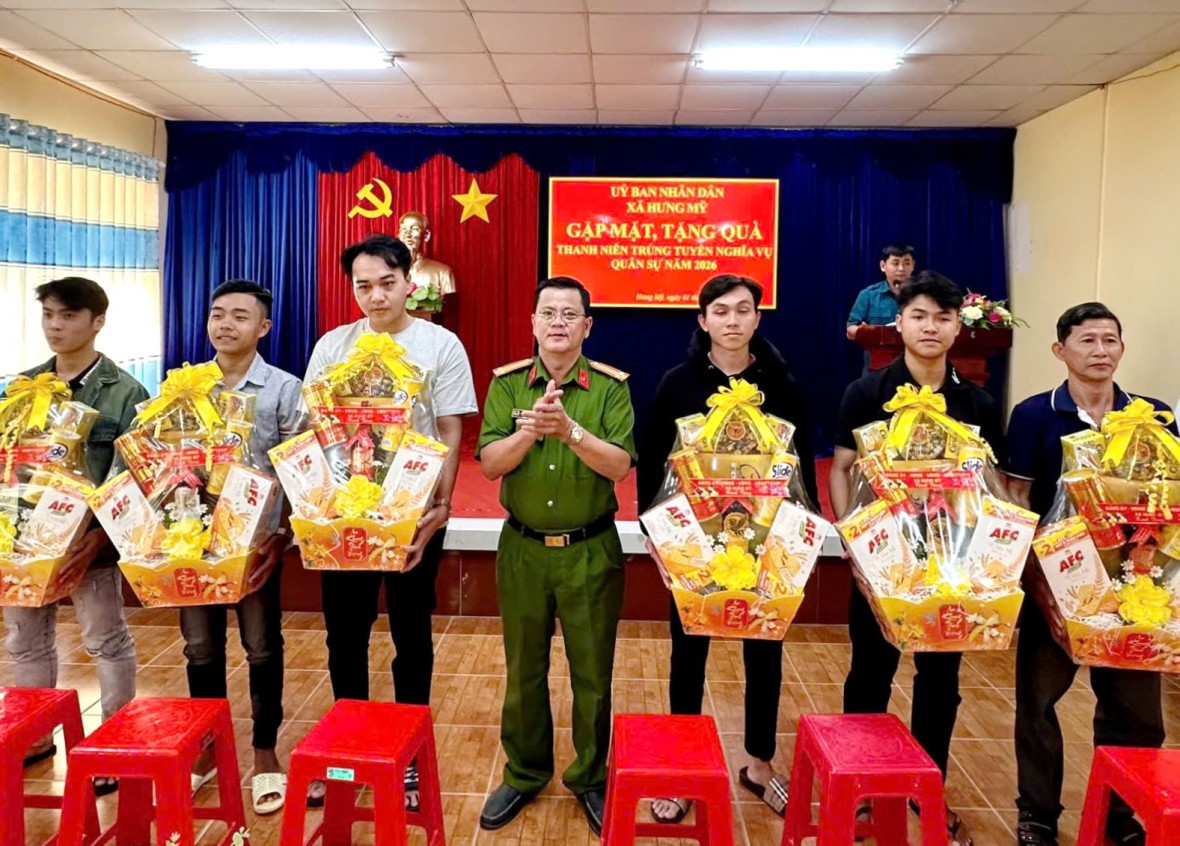 Cà Mau: Công an cơ sở chăm lo hậu phương, tiếp sức thanh niên thực hiện nghĩa vụ CAND