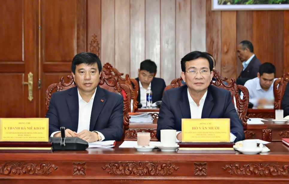 Phó Thủ tướng Nguyễn Hòa Bình yêu cầu làm dứt điểm các dự án “tồn đọng” tại Lâm Đồng Phó Thủ tướng Nguyễn Hòa Bình yêu cầu làm dứt điểm các dự án “tồn đọng” tại Lâm Đồng