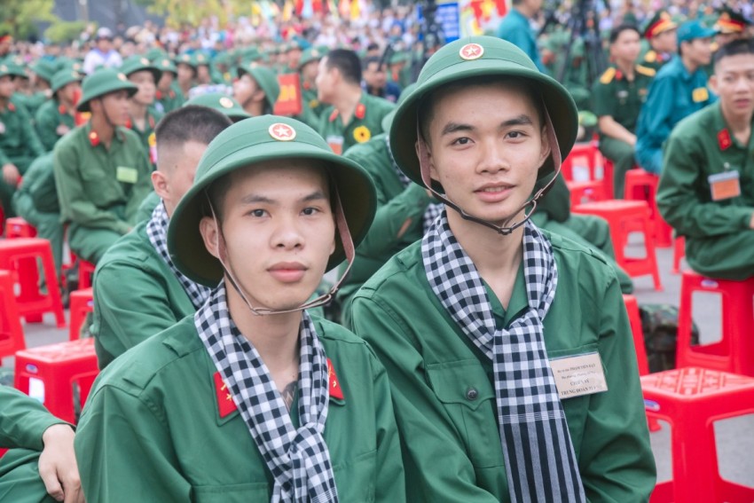 Lễ tòng quân tại Đồng Nai: Ngọn lửa trách nhiệm lan tỏa từ địa phương đến cả nước