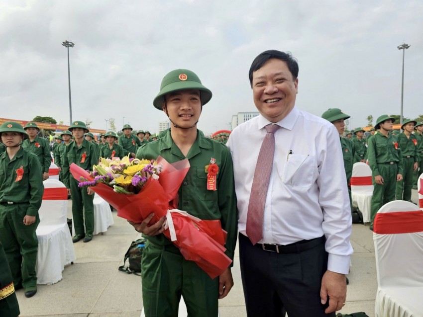 Hơn 3.600 thanh niên Đồng Tháp hăng hái lên đường nhập ngũ