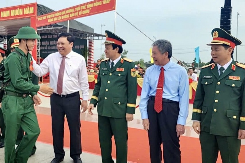 Hơn 3.600 thanh niên Đồng Tháp hăng hái lên đường nhập ngũ