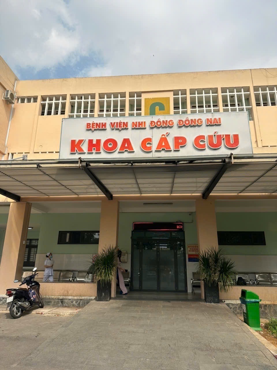 Những tấm Áo trắng nơi Khoa Cấp cứu – Bệnh viện Nhi đồng Đồng Nai