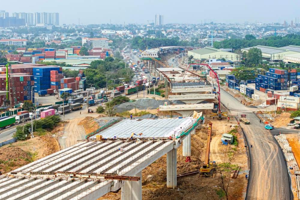 Đại công trường Vành đai 3 TPHCM. Ảnh: Báo Lao động