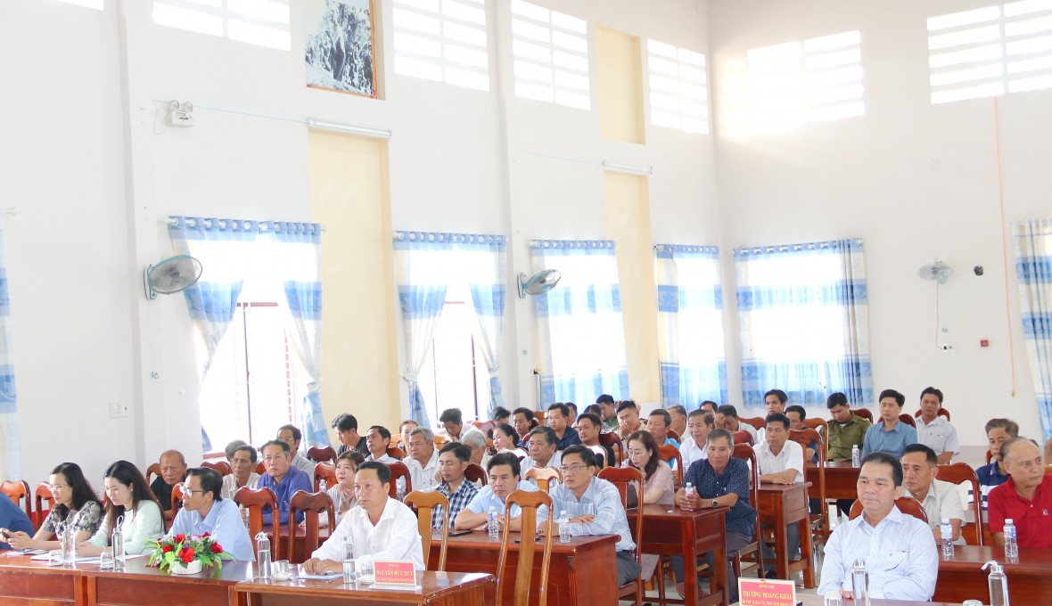 Ứng cử viên ĐBQH khóa XVI cam kết hành động vì sự phát triển của xã Phú Tân, Cà Mau