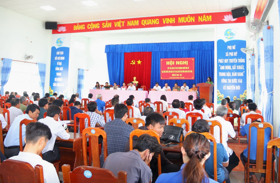 Ứng cử viên ĐBQH lắng nghe kiến nghị cử tri, cam kết đồng hành cùng Phú Mỹ phát triển bền vững