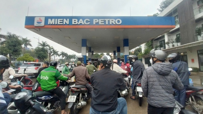 Hà Nội: Đảm bảo nguồn xăng dầu đầy đủ, không để đứt gãy chuỗi cung ứng