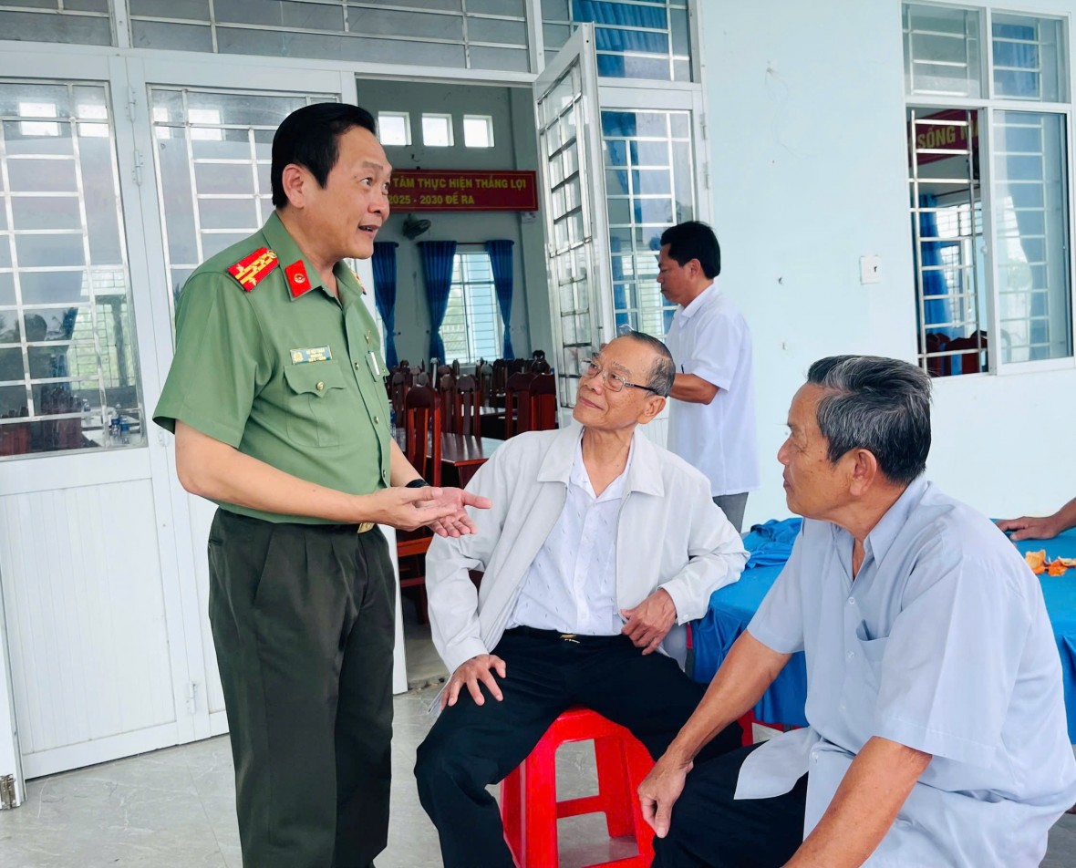 Đại tá Hồ Việt Triều: Sẽ đưa tiếng nói của cử tri Cà Mau đến nghị trường Quốc hội