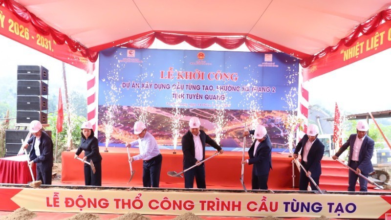 Tuyên Quang khởi công xây dựng cầu cứng thay thế cầu treo bị lũ cuốn trôi