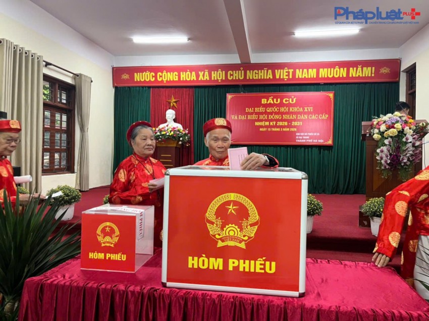 Phấn khởi đi đầu-Cử tri xã Đại Thanh vui mừng gửi trọn niềm tin, nguyện vọng trong ngày hội lớn