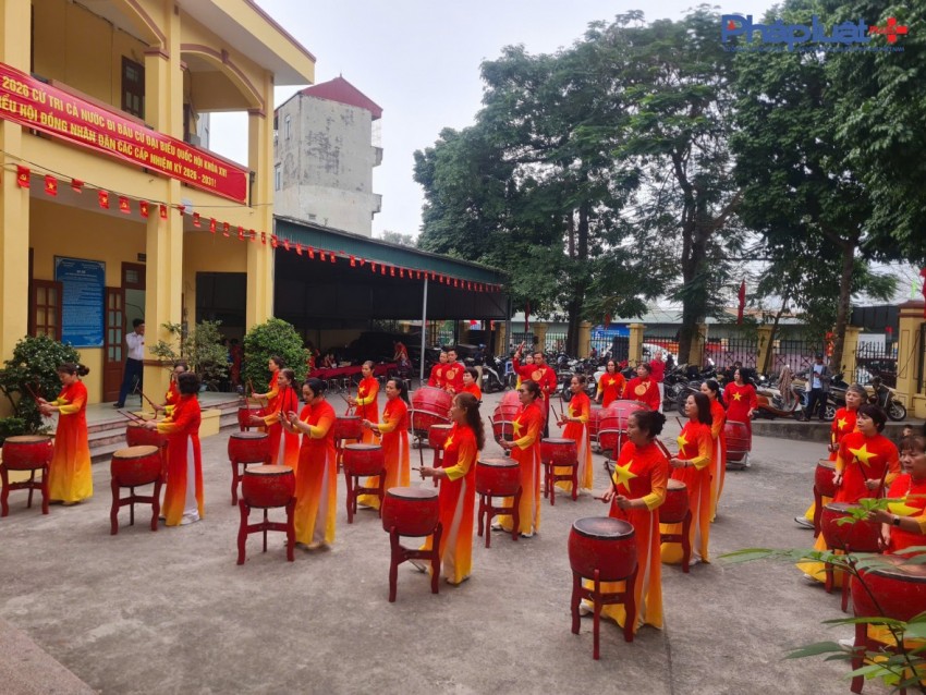 Phấn khởi đi đầu-Cử tri xã Đại Thanh vui mừng gửi trọn niềm tin, nguyện vọng trong ngày hội lớn