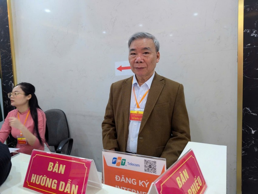 Ông Nguyễn Văn Đông -  Bí thư Chi bộ, Tổ trưởng tổ dân phó 4