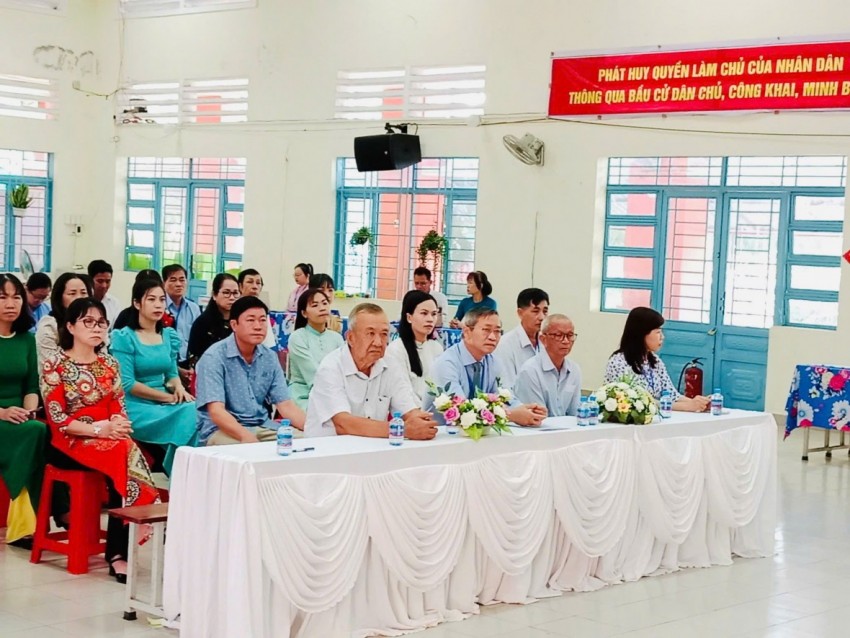 Chùm ảnh không khí nô nức ngày hội bầu cử ĐBQH và HĐND tại Đồng Nai