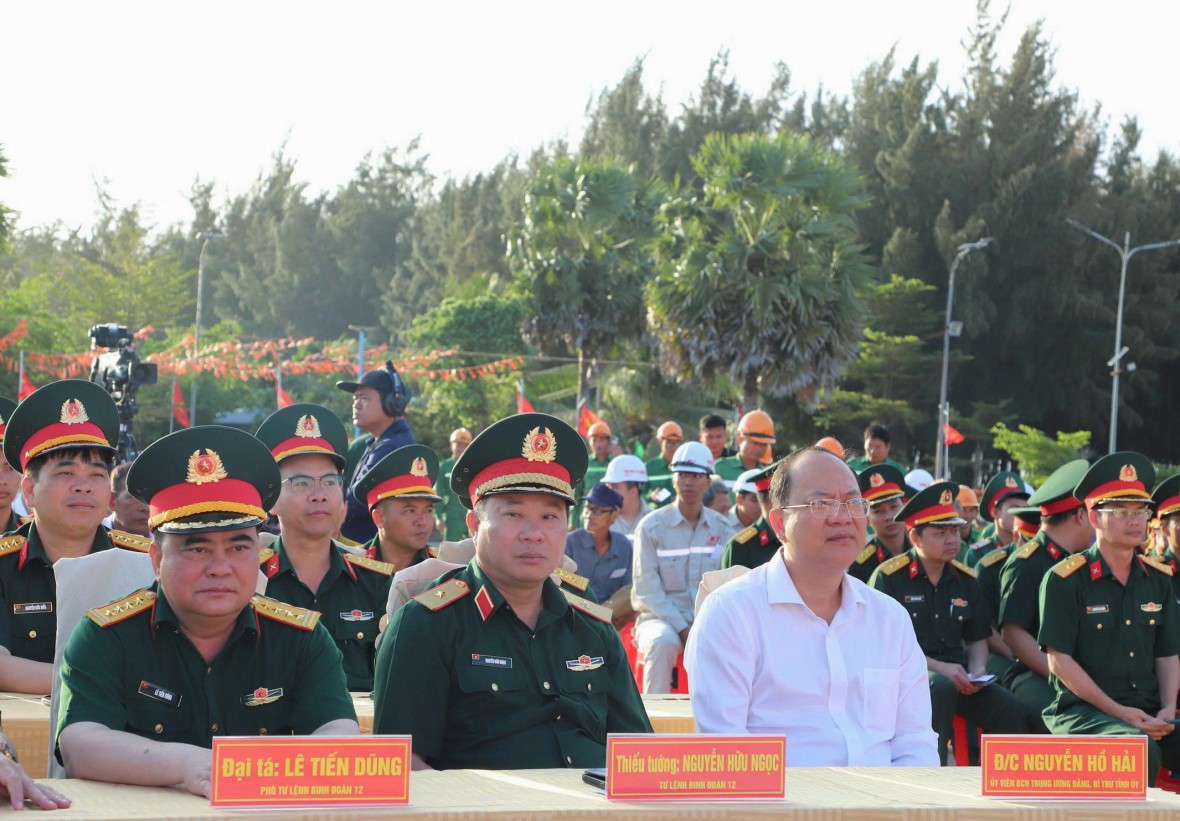 Cà Mau: Cử tri phường Bạc Liêu nô nức tham gia bầu cử, kỳ vọng vào những đại biểu xứng đáng