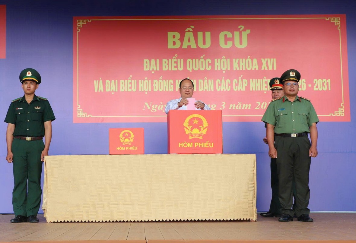 Cà Mau: Cử tri phường Bạc Liêu nô nức tham gia bầu cử, kỳ vọng vào những đại biểu xứng đáng